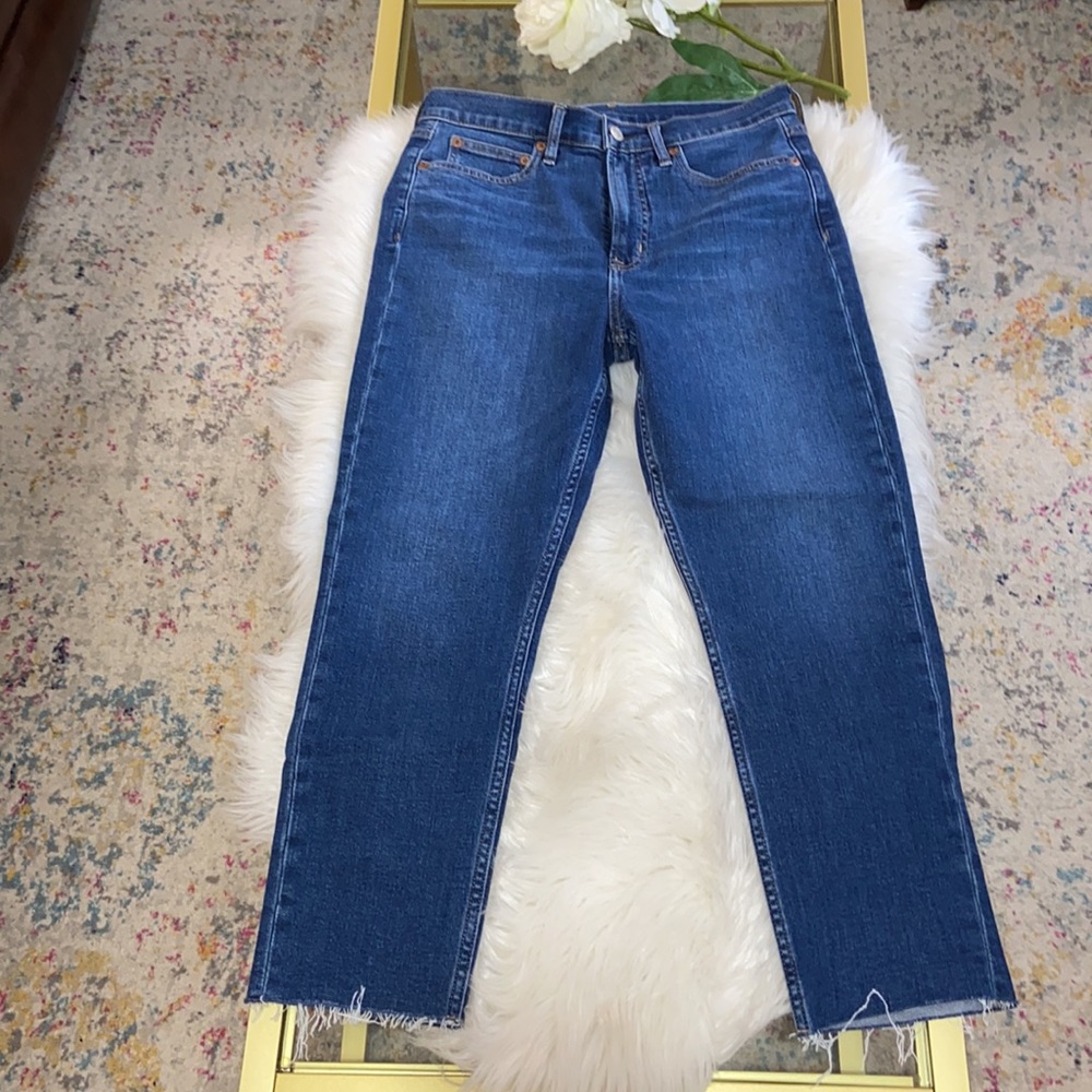 GAP Cigarette High Rise Raw Hem Jean size 28/6P